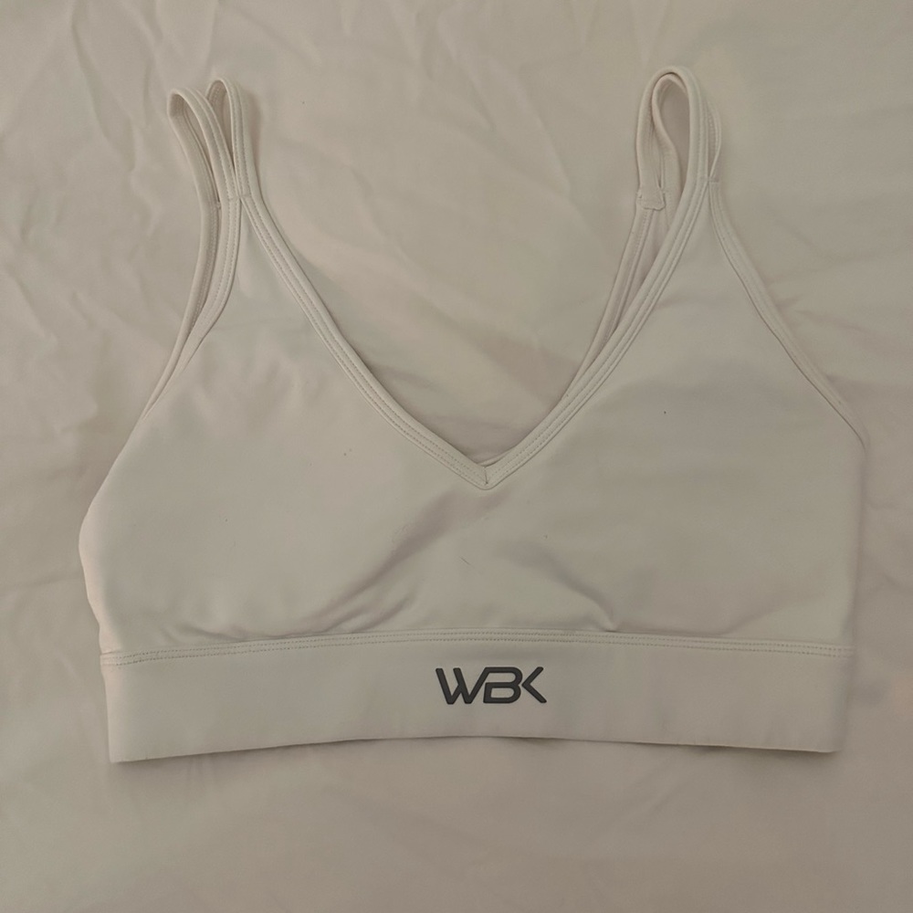 WBKFIT white sports bra